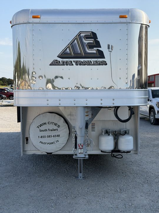 Used 2018 Elite 3 Horse Gooseneck 11' Living Quarters Horse Trailer
