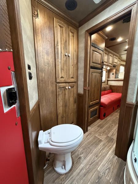 Used 2018 Elite 3 Horse Gooseneck 11' Living Quarters Horse Trailer