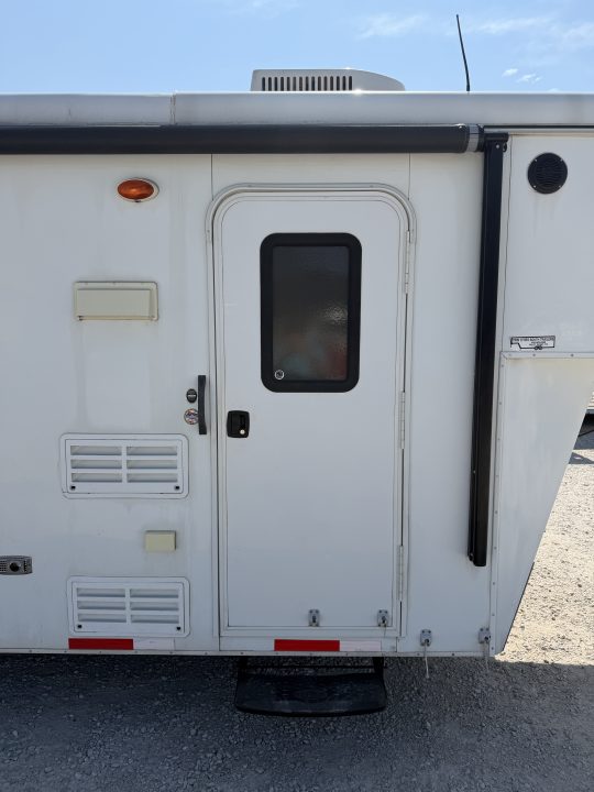 Used 2012 Bison 3 Horse Gooseneck 9' Living Quarters Horse Trailer