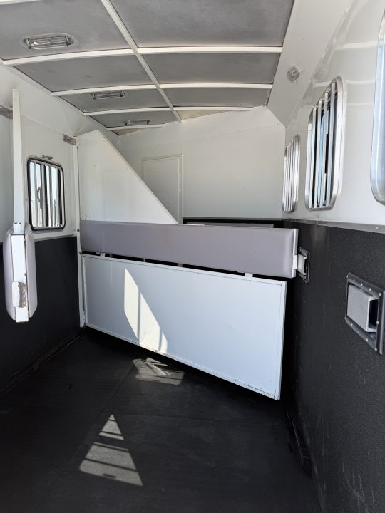 Used 2012 Bison 3 Horse Gooseneck 9' Living Quarters Horse Trailer