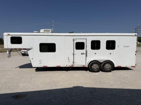 Used 2012 Bison 3 Horse Gooseneck 9' Living Quarters Horse Trailer