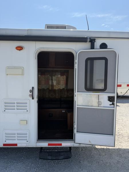 Used 2012 Bison 3 Horse Gooseneck 9' Living Quarters Horse Trailer