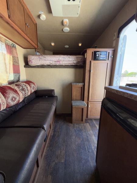 Used 2012 Bison 3 Horse Gooseneck 9' Living Quarters Horse Trailer