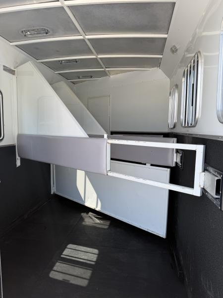 Used 2012 Bison 3 Horse Gooseneck 9' Living Quarters Horse Trailer