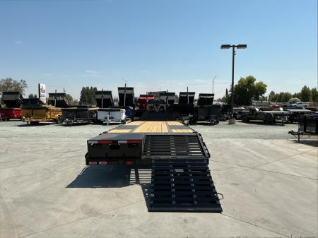 New 2026 Diamond C Trailers FMAX212L35X102 MR 8.5FT X 35FT 25.9K GVW Gooseneck Equipment Trailer