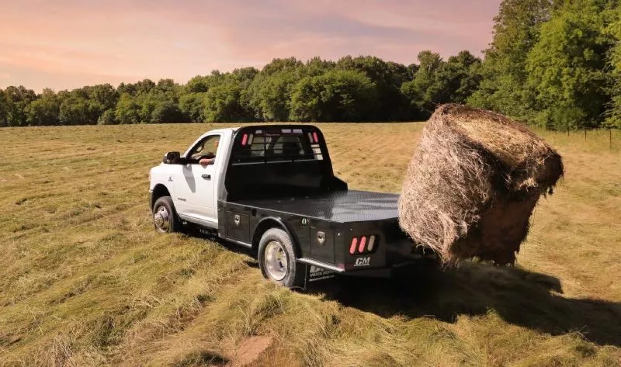 New 2022 CM Truck Beds BLSK 9'4x94x60 Bale Spike