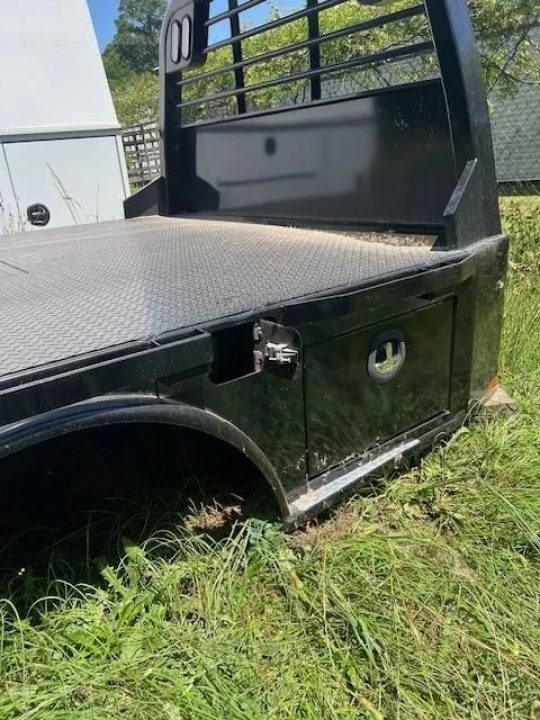 New 2022 CM Truck Beds BLSK 9'4x94x60 Bale Spike