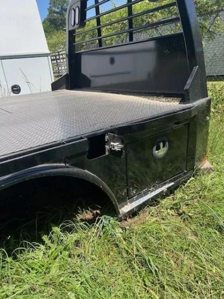 New 2022 CM Truck Beds BLSK 9'4x94x60 Bale Spike