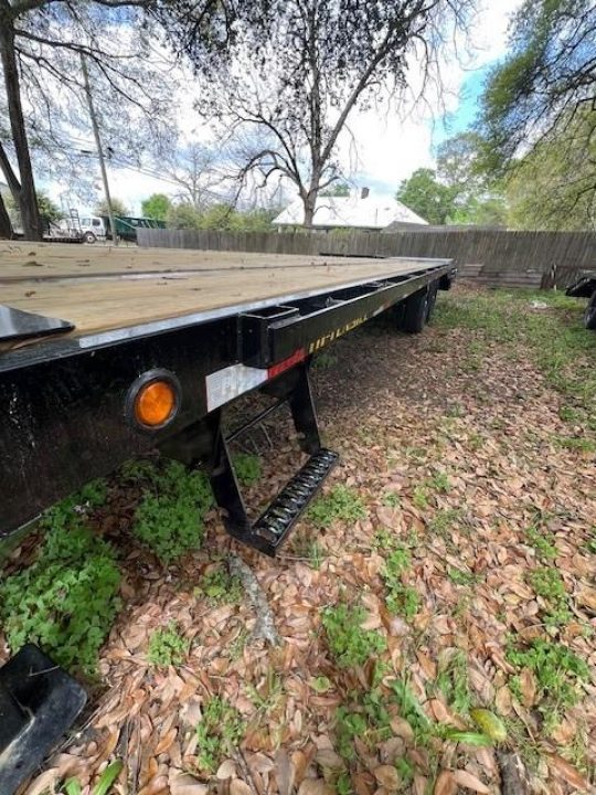 New 2025 Big Tex Trailers 14GN-20+5MR Flatbed Trailer