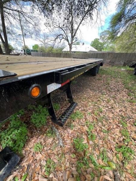 New 2025 Big Tex Trailers 14GN-20+5MR Flatbed Trailer