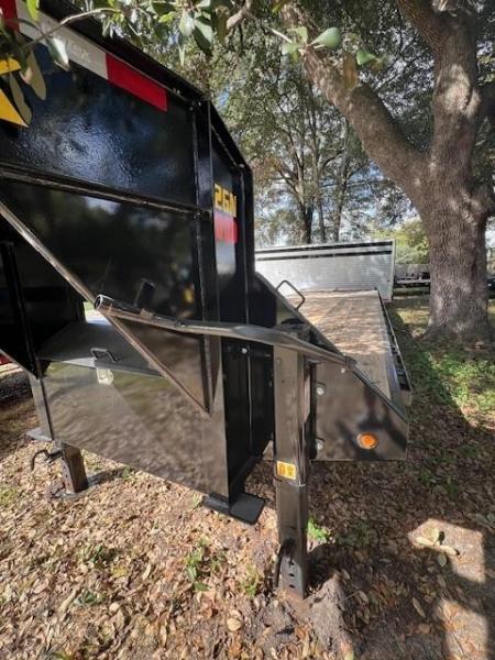 New 2025 Big Tex Trailers 22GN-25D5A Deckover Trailer