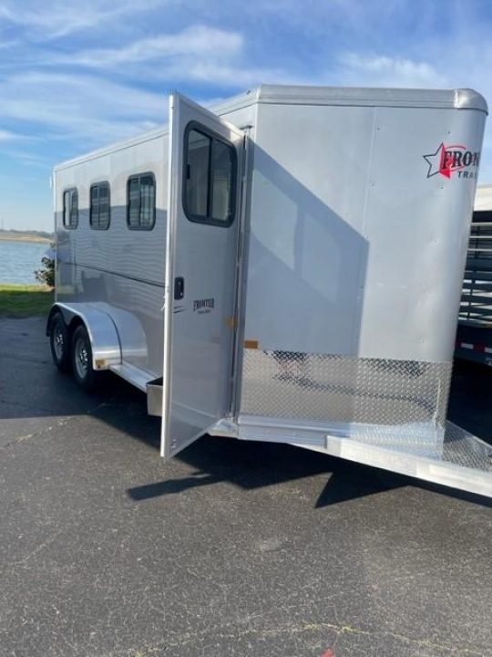 New 2024 Frontier Trailers Strider 3H BP Horse Trailer