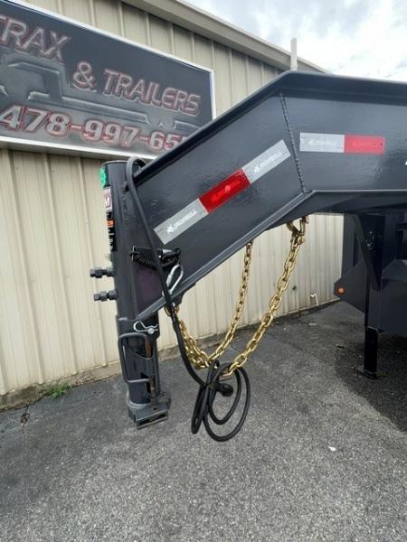 New 2026 Iron Bull DMG24-20 Dump Trailer