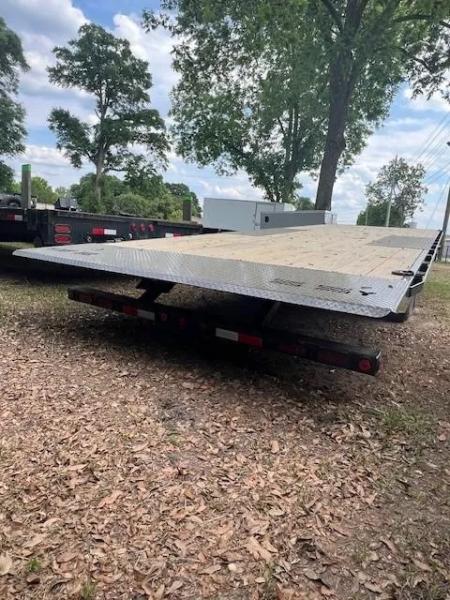New 2026 Iron Bull TDP14-24 Tilt Trailer