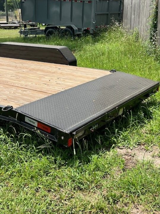 New 2025 Southern Utility 7x20TA2 7k Car Hauler
