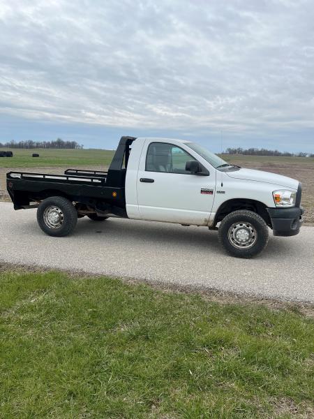 New 2027 Hillsboro 80"x84" Single Wheel Short Bed Ram Box Removal GII Series Truck Bed