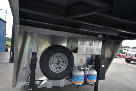 New 2027 Merhow Trailers Stampede 8314 Horse Trailer