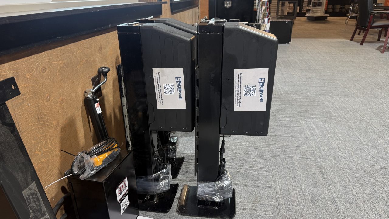 New Trailer Jacks 3,000-12,000lb