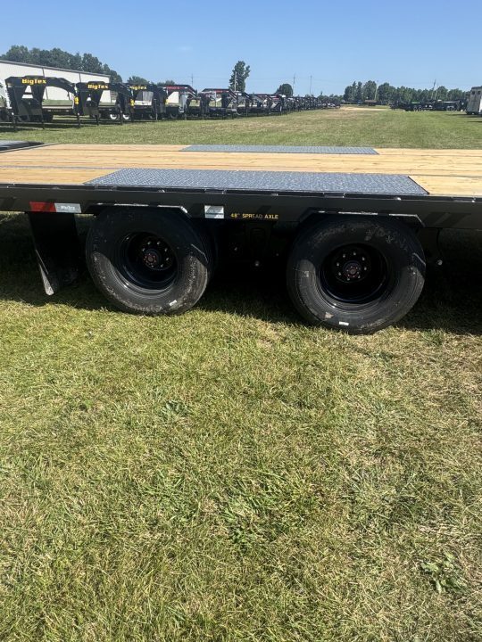 New 2027 Big Tex Trailers 102x40 Tandem 25.9K GN Flatbed w/ Mega Ramps, Load Lights, & 2-Speed Jacks Flatbed Trailer