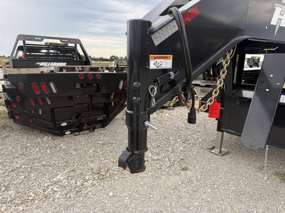 New 2027 Hillcrest Trailers Flatbed w/ Hydro tail & jacks