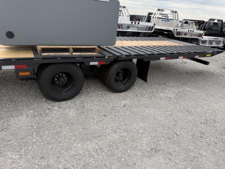 New 2027 Hillcrest Trailers Flatbed w/ Hydro tail & jacks