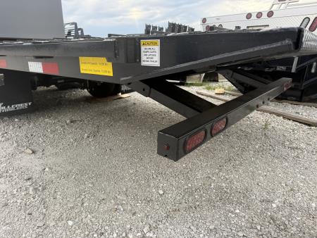 New 2027 Hillcrest Trailers Flatbed w/ Hydro tail & jacks