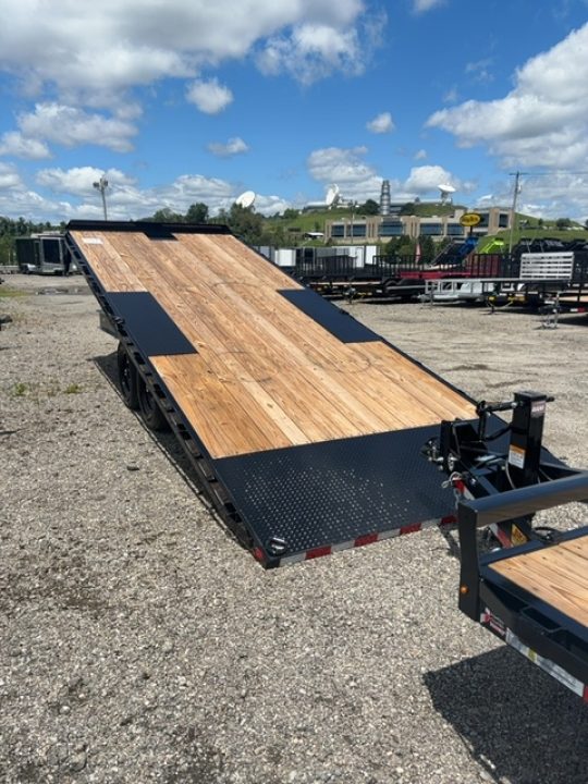 New 2026 Sure-Trac 8.5x22 HD Power TIlt Deckover Trailer