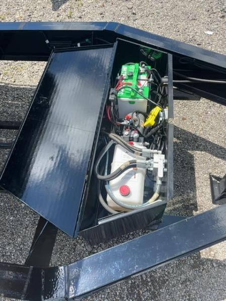 New 2026 Sure-Trac 8.5x22 HD Power TIlt Deckover Trailer