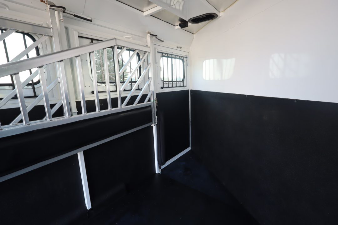 Used 2024 Trails West 3 Horse weekender Trailer