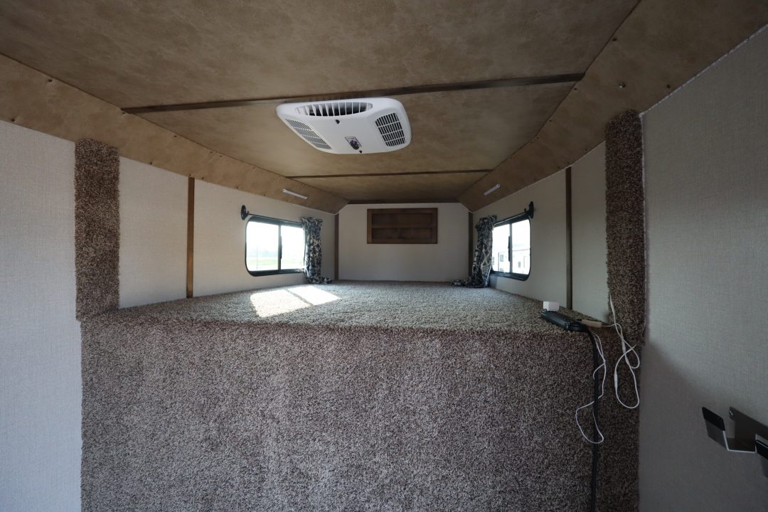 Used 2024 Trails West 3 Horse weekender Trailer