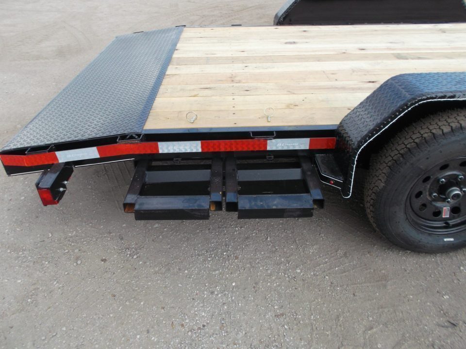 2027 J&C photo 7