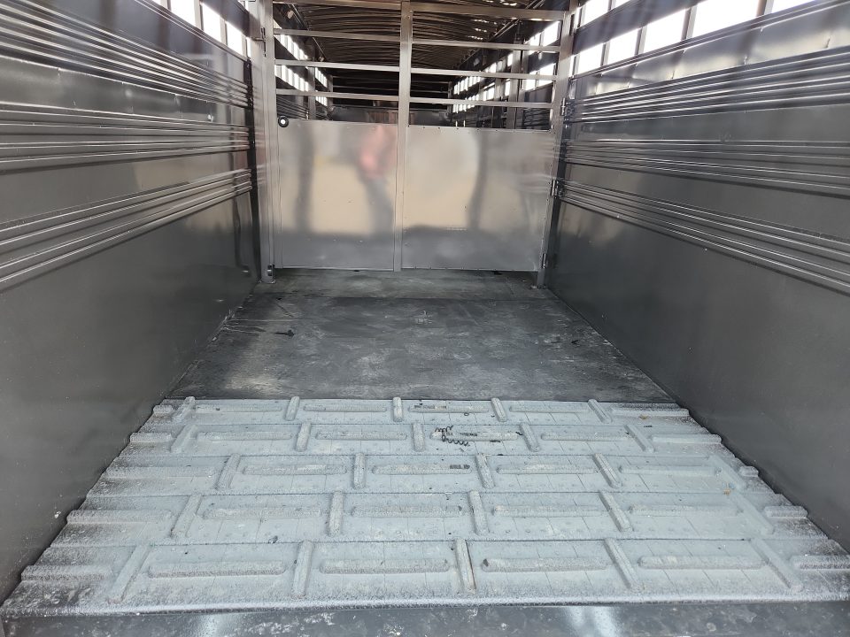 New 2026 Titan Trailer 30' S.S. Stock / Stock Combo Trailer