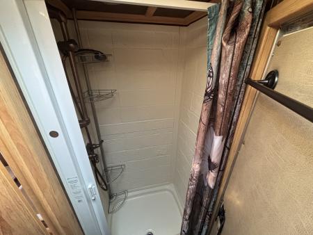 Used 2017 Sundowner 3 Horse LQ Trailer