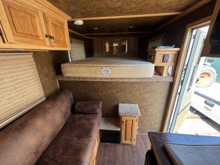 Used 2017 Sundowner 3 Horse LQ Trailer