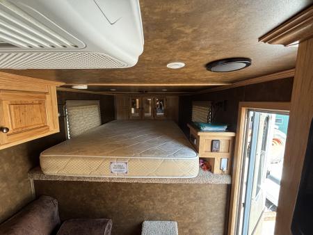 Used 2017 Sundowner 3 Horse LQ Trailer