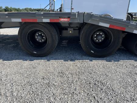 New 2027 Diamond C Trailers FMAX210 25K TANDEM DUAL GN HYDROTAIL W/ BLACKWOOD RUNNERS/ HYDRO JACKS/ 102X30