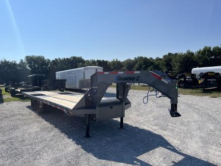New 2027 Diamond C Trailers FMAX210 25K TANDEM DUAL GN HYDROTAIL W/ BLACKWOOD RUNNERS/ HYDRO JACKS/ 102X30