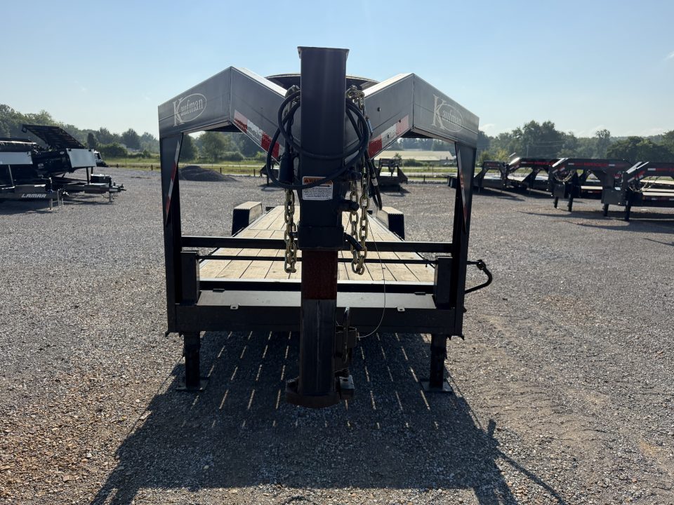 Used 2022 Kaufman 83"X24' 17K GVWR Gooseneck Tilt Trailer