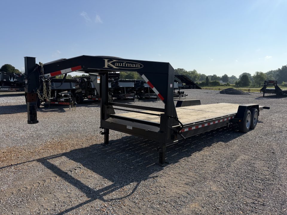 Used 2022 Kaufman 83"X24' 17K GVWR Gooseneck Tilt Trailer
