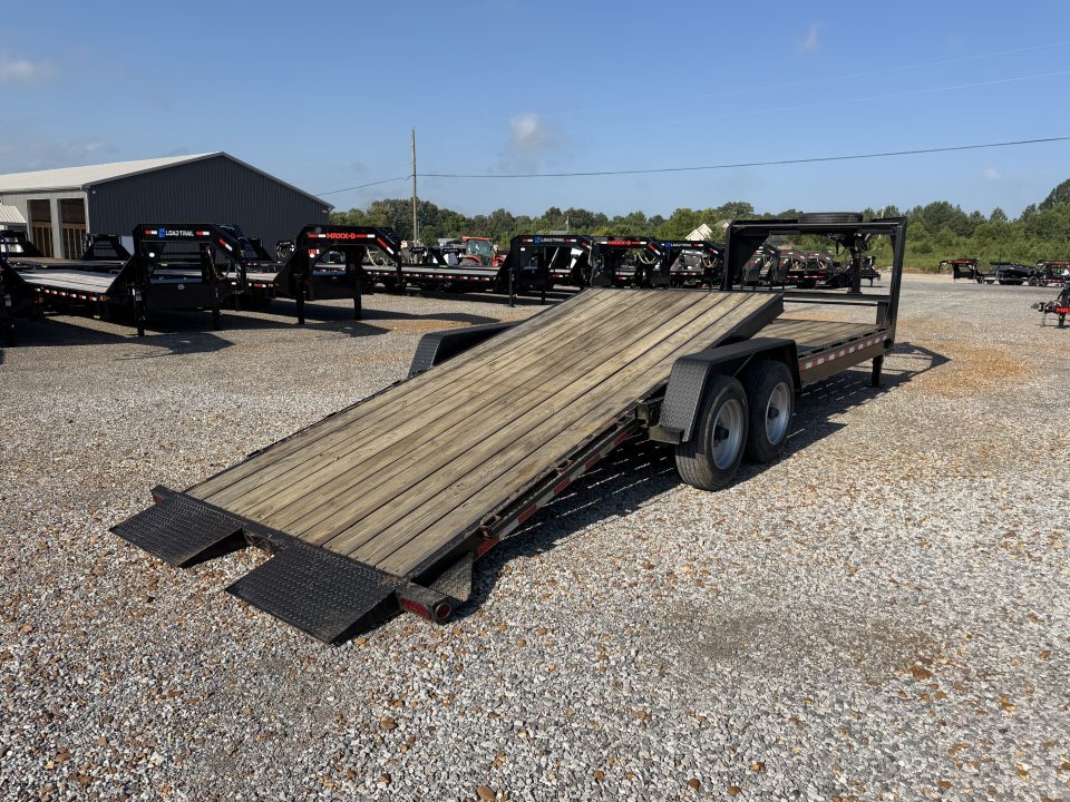 Used 2022 Kaufman 83"X24' 17K GVWR Gooseneck Tilt Trailer