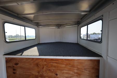 Used 2000 Legend Trailers 4 Horse GN Trailer