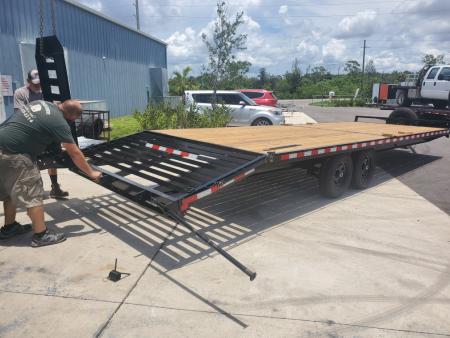 New 2026 Sure-Trac 8.5X28 (24+4) TA 15000 DECK LB GVWR DECKOVER Equipment Trailer WITH DOVETAIL, RAMPS, SPARE TIRE/WHEEL