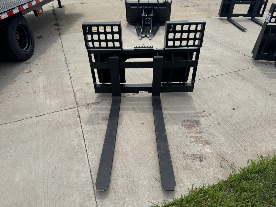 New 2026 Jenkins Iron and Steel Pallet Forks Attachment