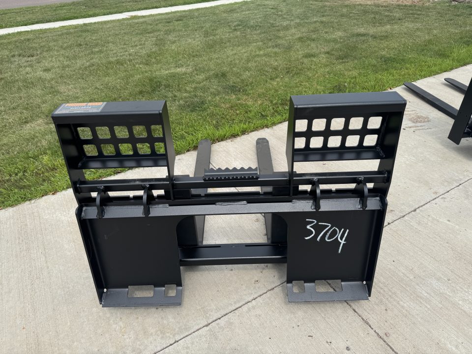 New 2026 Jenkins Iron and Steel Pallet Forks Attachment