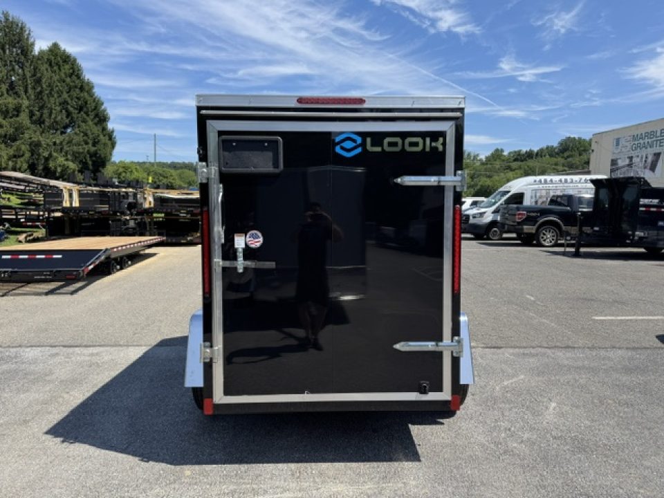 Enclosed Cargo Trailer photo 3