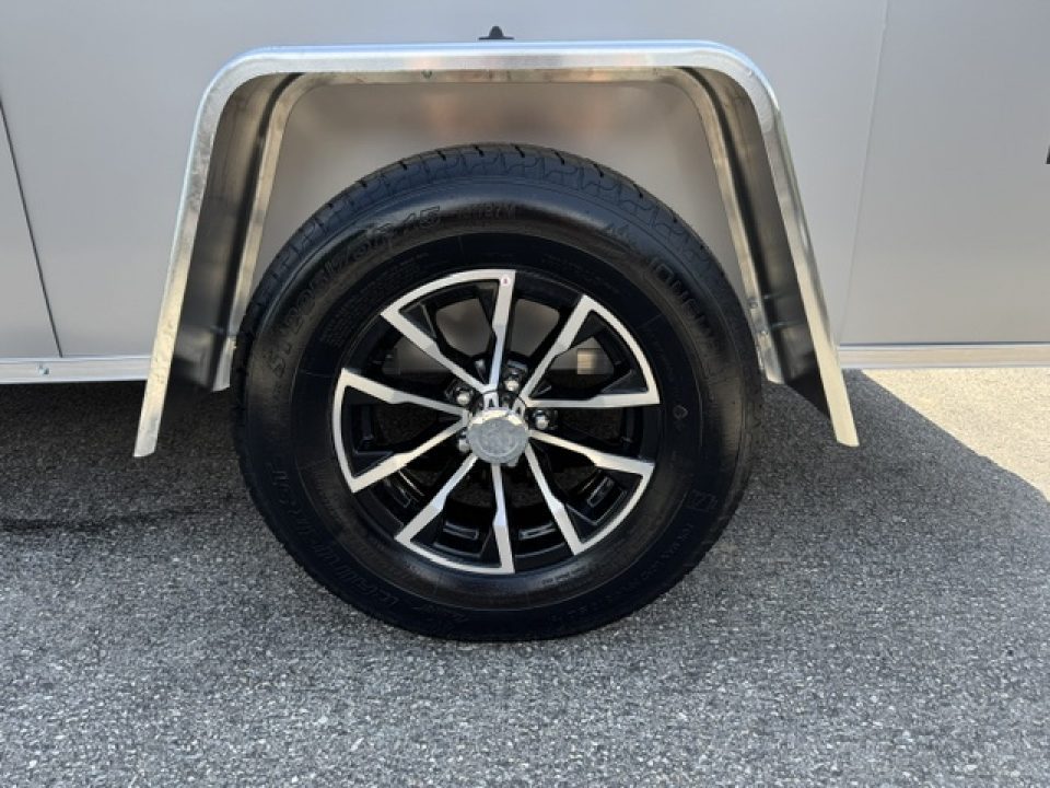 New 6 x 10 Look ST DLX Cargo 3k