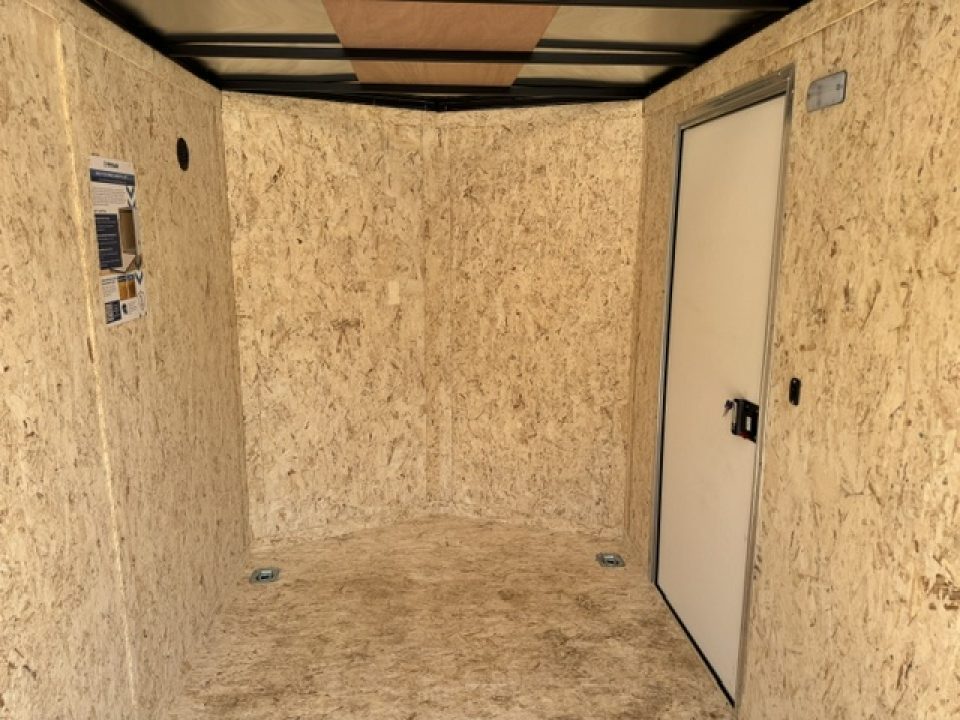 New 6 x 10 Look ST DLX Cargo 3k