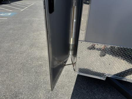 New 6 x 10 Look ST DLX Cargo 3k