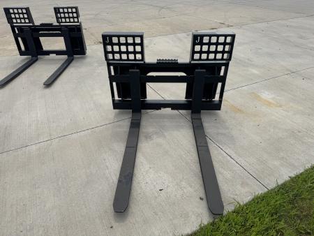 New 2026 Jenkins Iron and Steel Pallet Forks Attachment