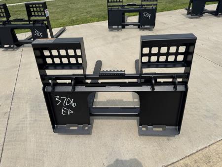 New 2026 Jenkins Iron and Steel Pallet Forks Attachment
